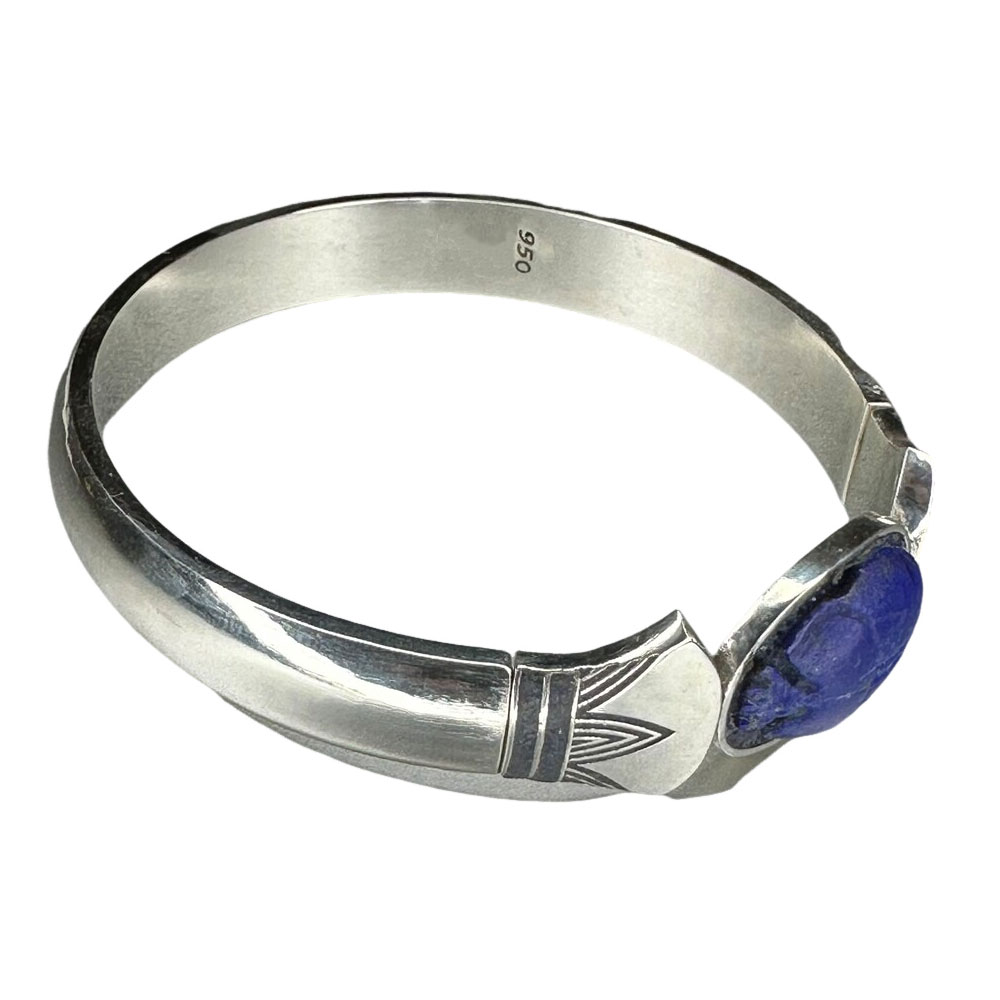 Shoshenq II Lapis Lazuli and Sterling Silver Scarab Cuff Bracelet - Image 2
