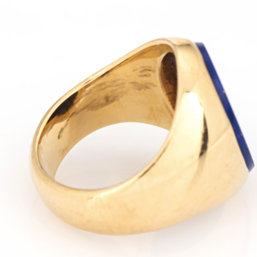 Cassian 18K Gold and Lapis Lazuli Chevalier Ring - Image 7